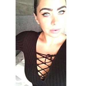 Meet your Posher, Myriam