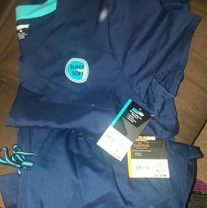 Scrubs 1 top and 2 bottoms