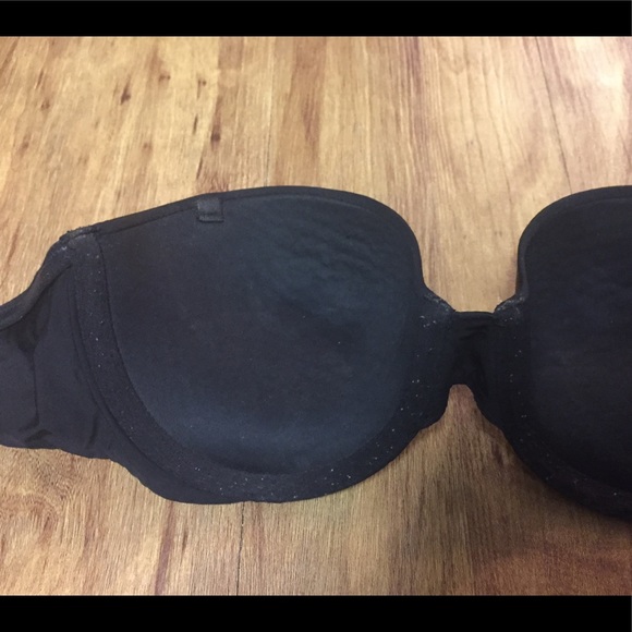 Black Strapless Victoria's Secret Bra 34B - Picture 3 of 4