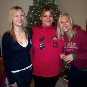 Meet your Posher, Cassandra