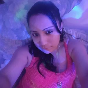 Meet your Posher, Cynthia