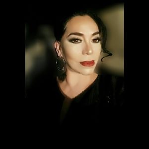 Meet your Posher, Alejandra