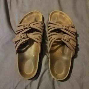 Birkenstock (SIZE 39=8/8.5)
