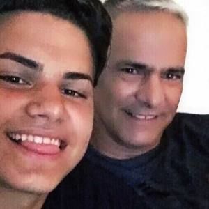 Meet your Posher, Manuel