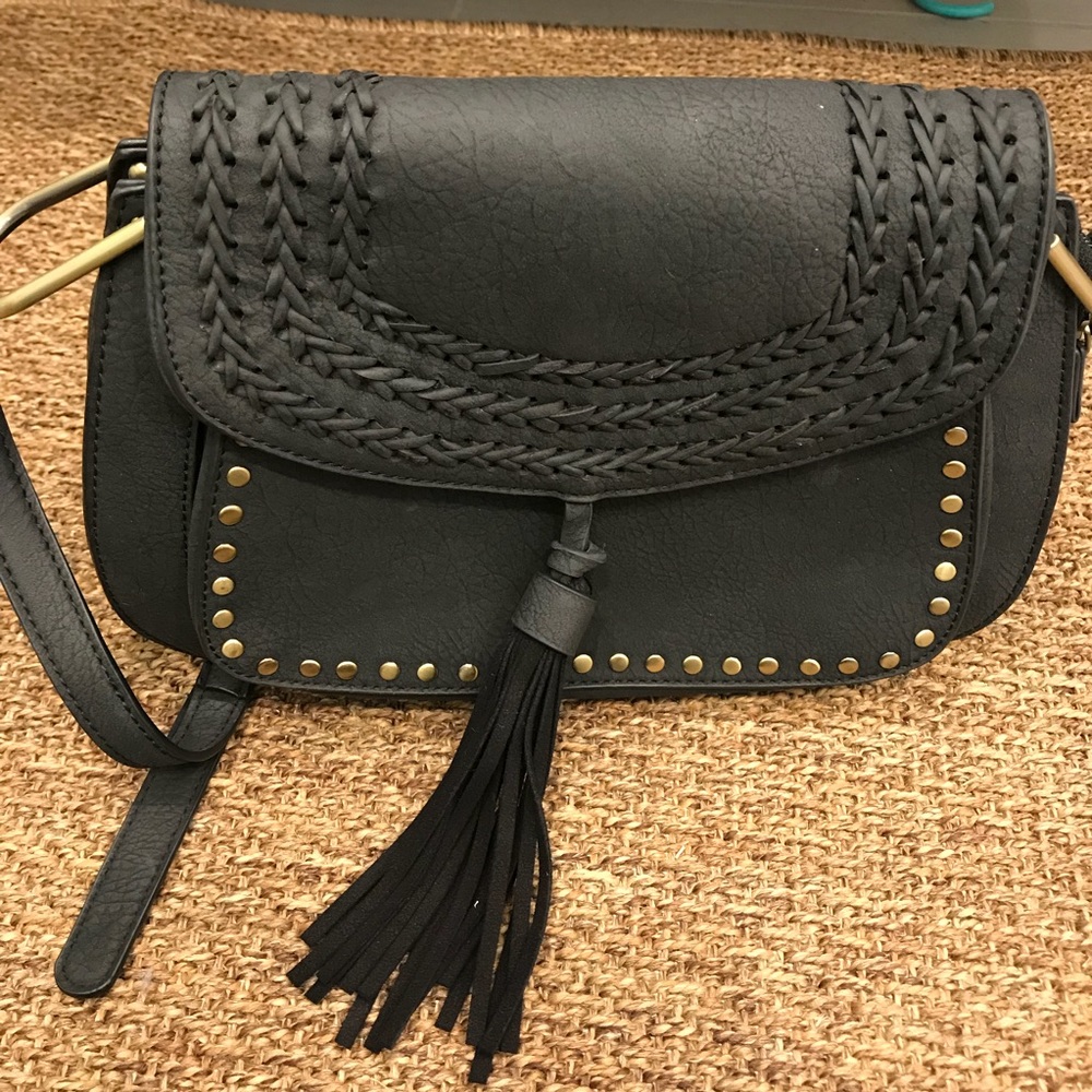 Cute black tassel satchel in excellent condition