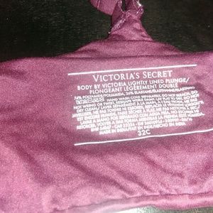 32 C wireless Victoria secret bra