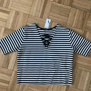 Murua Lace Up V Neck Tee