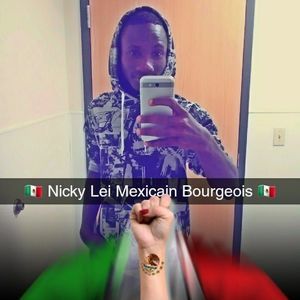 Meet your Posher, Nicolas desire nicolas