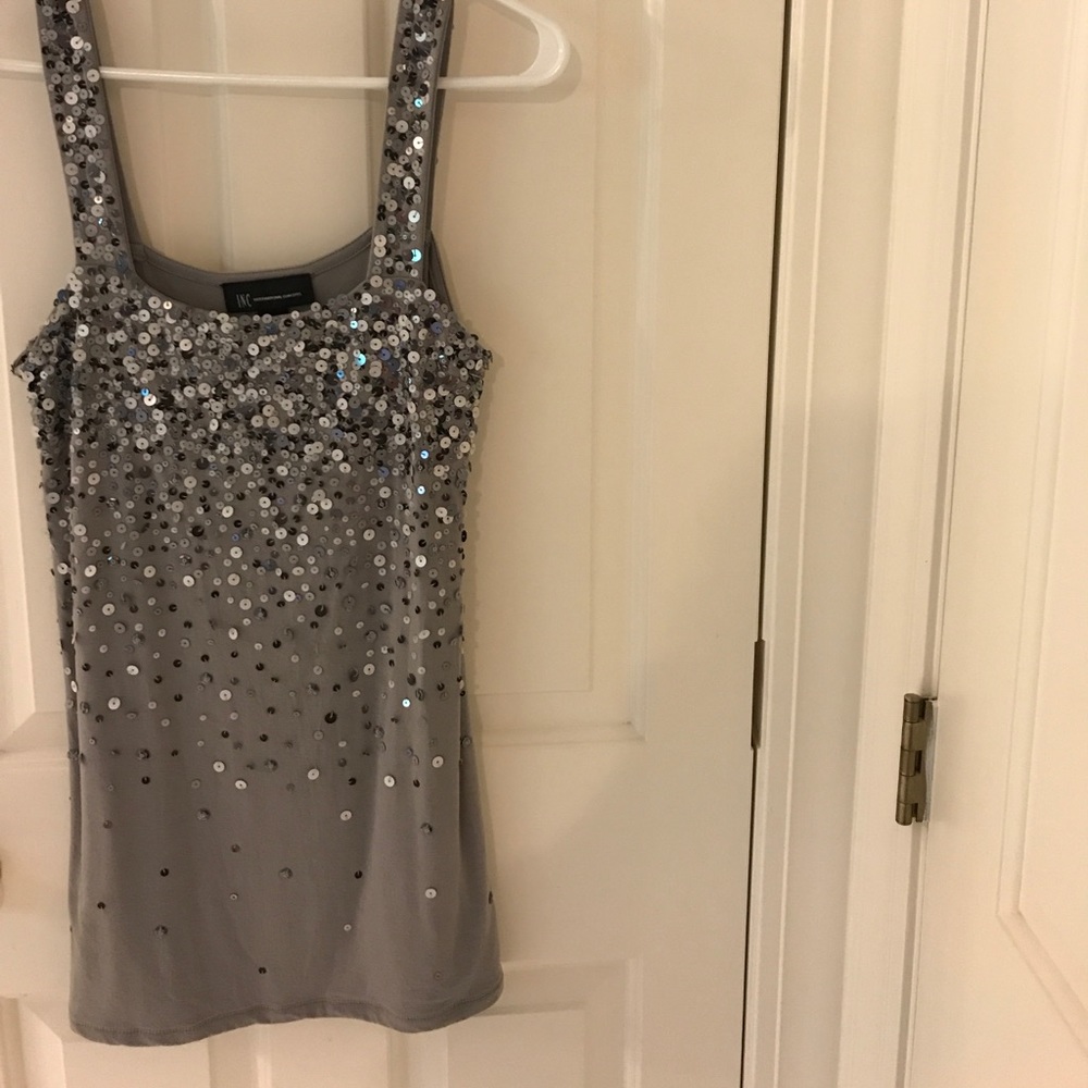 Sequenced Top