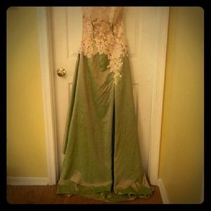 Formal gown - Make an offer