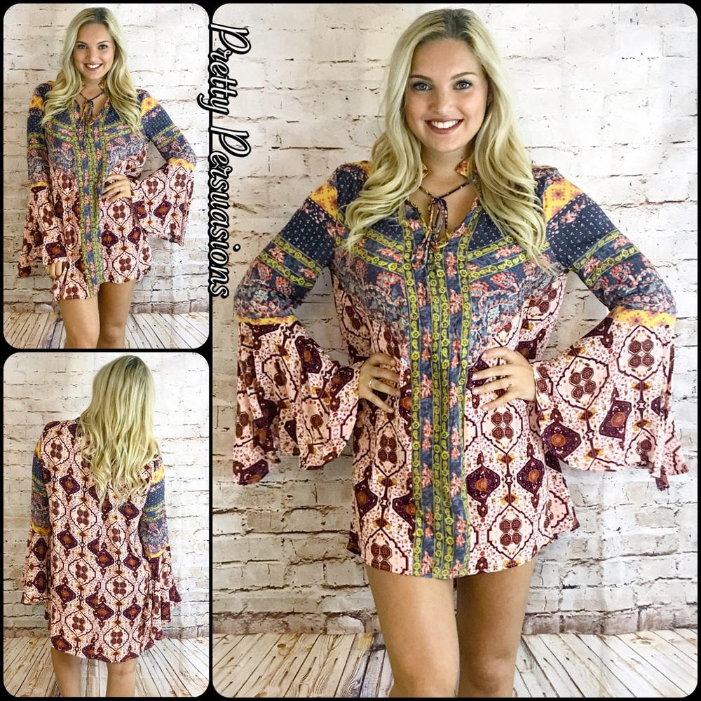 SALE‼️ NWT Printed Bell Sleeve Boho Festival Dress - Picture 4 of 5