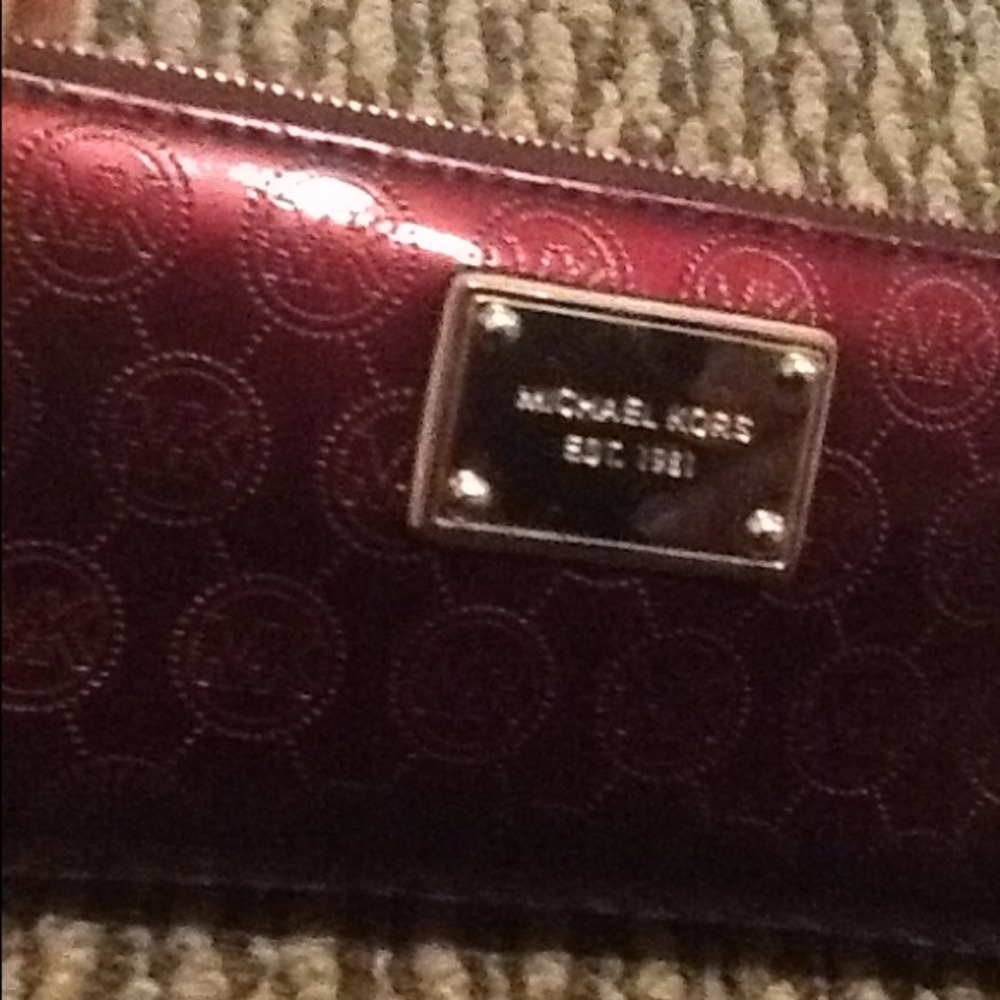 Michael kors wallet