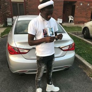 Meet your Posher, Zelly