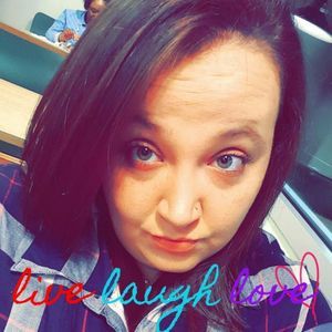 Meet your Posher, Rena