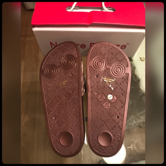 ✨🆕 Velvet Slides✨ - Picture 2 of 5