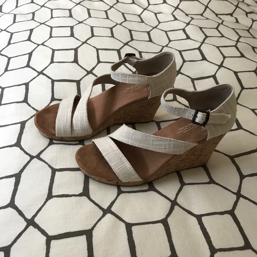 Toms Clarissa Wedge Linen Sandal