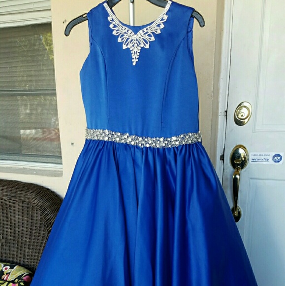Girls pageant gown - Picture 1 of 3
