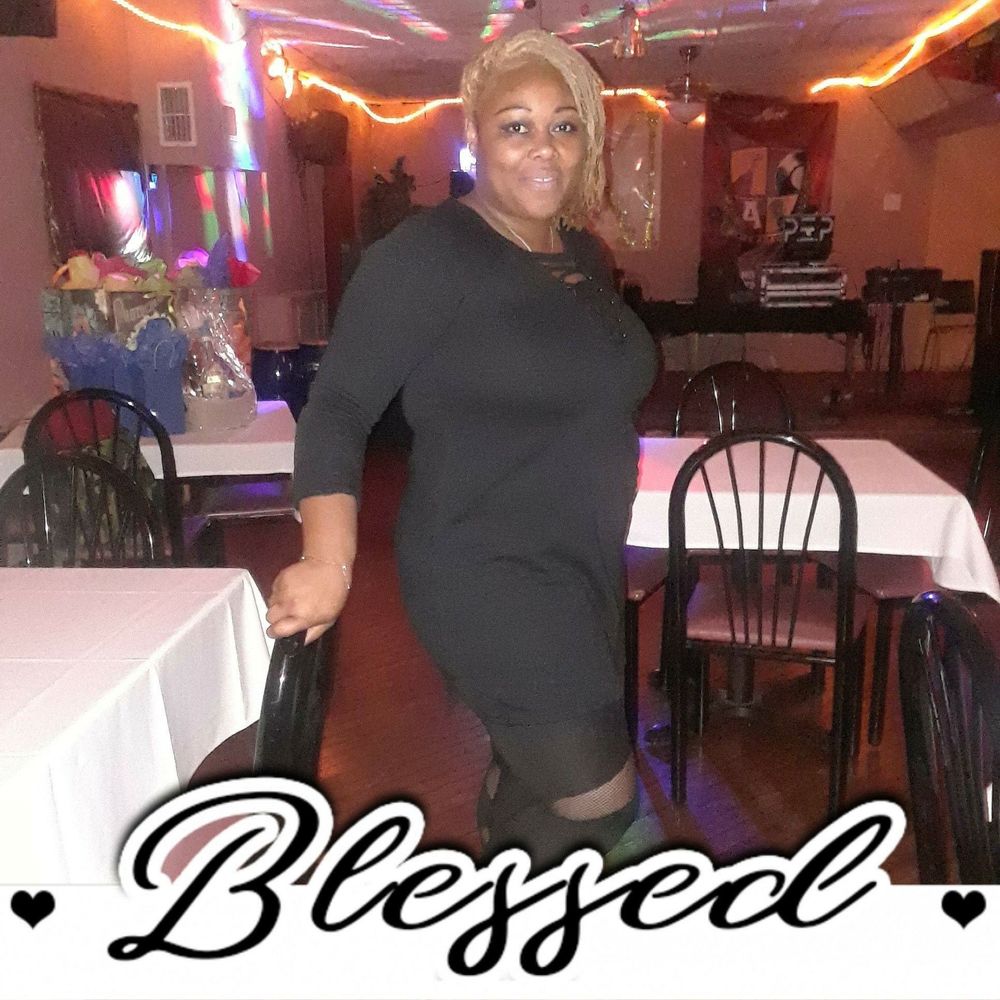 Meet your Posher, Rhonda