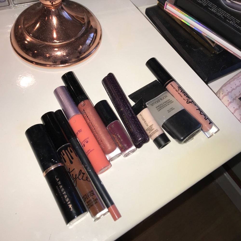 MAKEUP Sale 😊😊🎉🎉