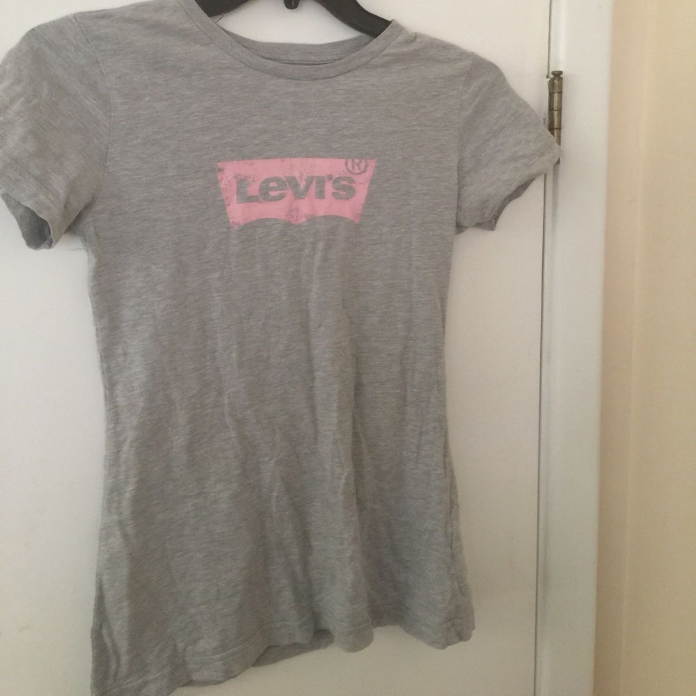 Levi's shirt