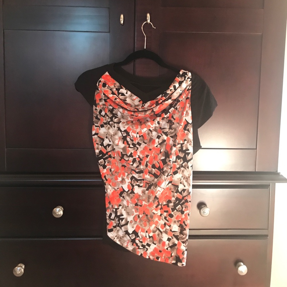 Dusak Designs Beautiful Short Sleeve Shirt