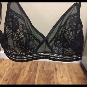 NWOT Black Lace Bralette Size XS