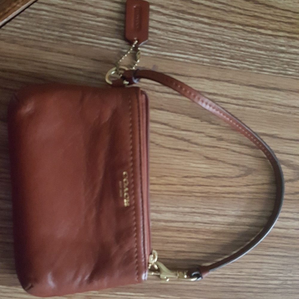 Coach wristlet - Picture 1 of 3
