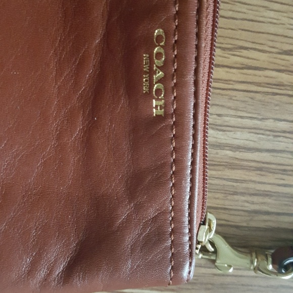Coach wristlet - Picture 2 of 3