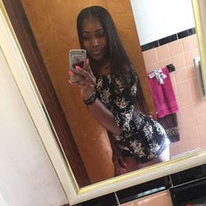 Meet your Posher, Latasha