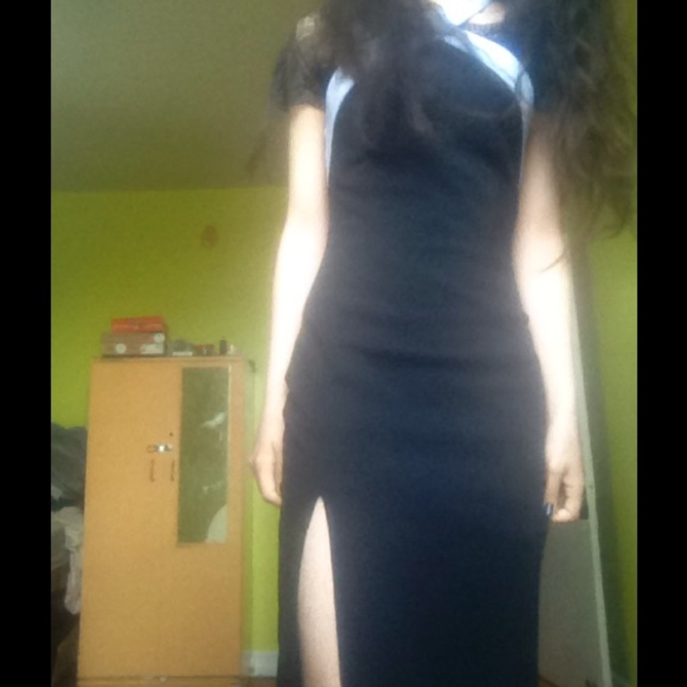 Dress - Picture 2 of 6