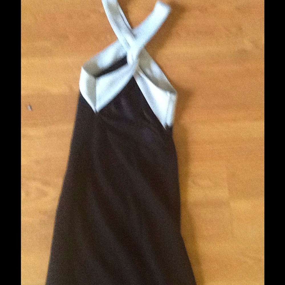 Dress - Picture 6 of 6