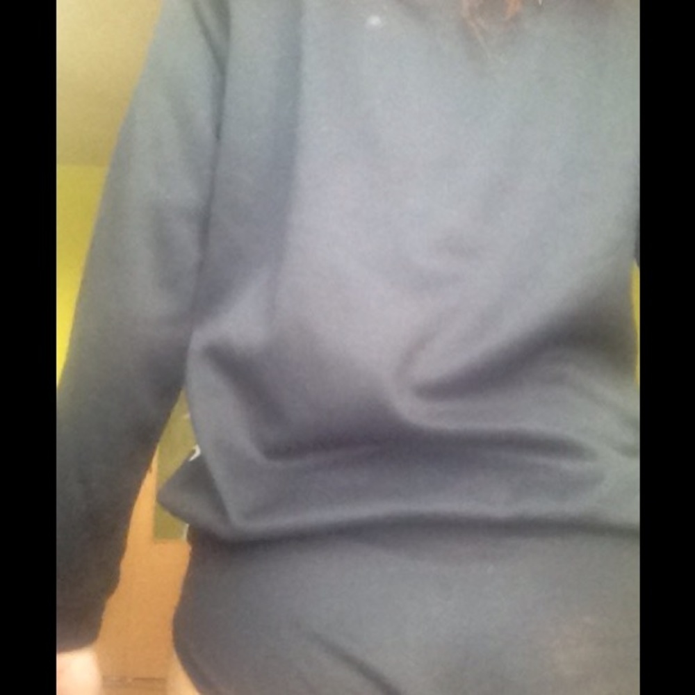 Sweater - Picture 2 of 6