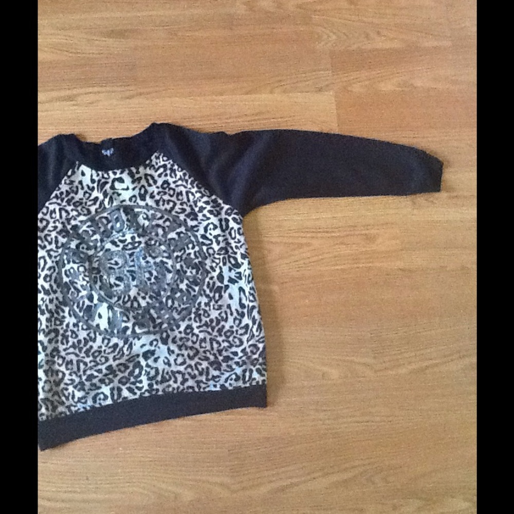Sweater - Picture 3 of 6