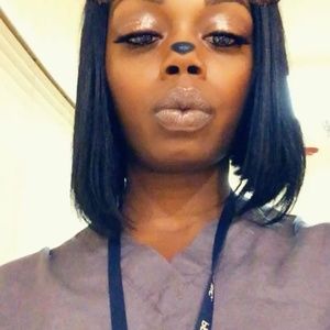 Meet your Posher, Keosha