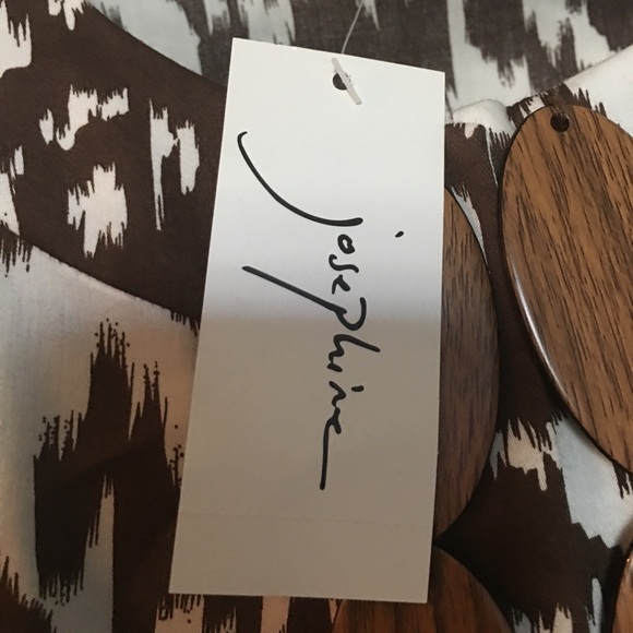 Womens Blouse - Picture 6 of 6