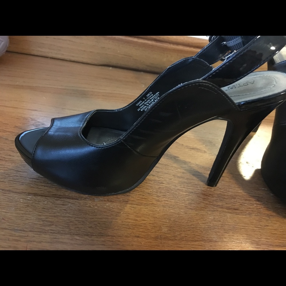 Women's plain black high heels