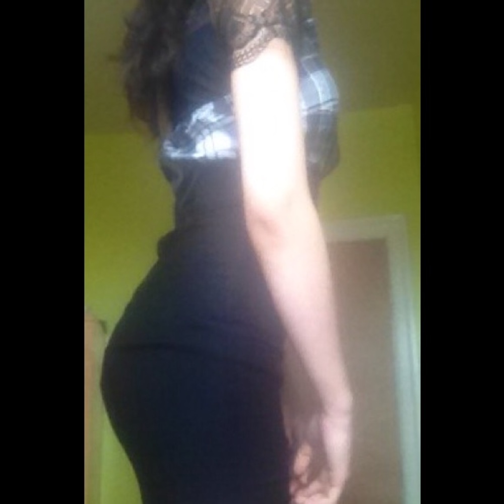 Dress - Picture 2 of 6