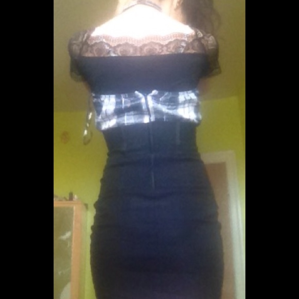 Dress - Picture 3 of 6