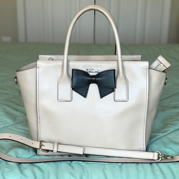 kate spade Handbags - Beautiful Authentic Kate Spade Handbag