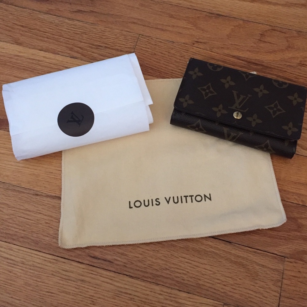 Louis Vuitton Porte Monnaie Bifold Wallet