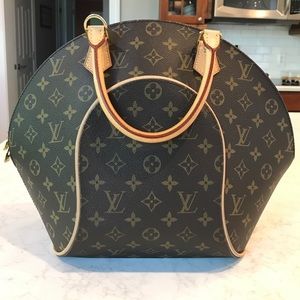 Luis Vuitton Ellipse Bag