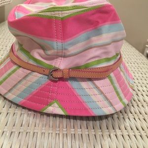 EUC- COACH Bucket Hat-Matching Purse in Comments