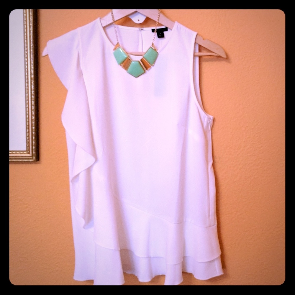 Ann Taylor Adorable Petite White Summer Blouse