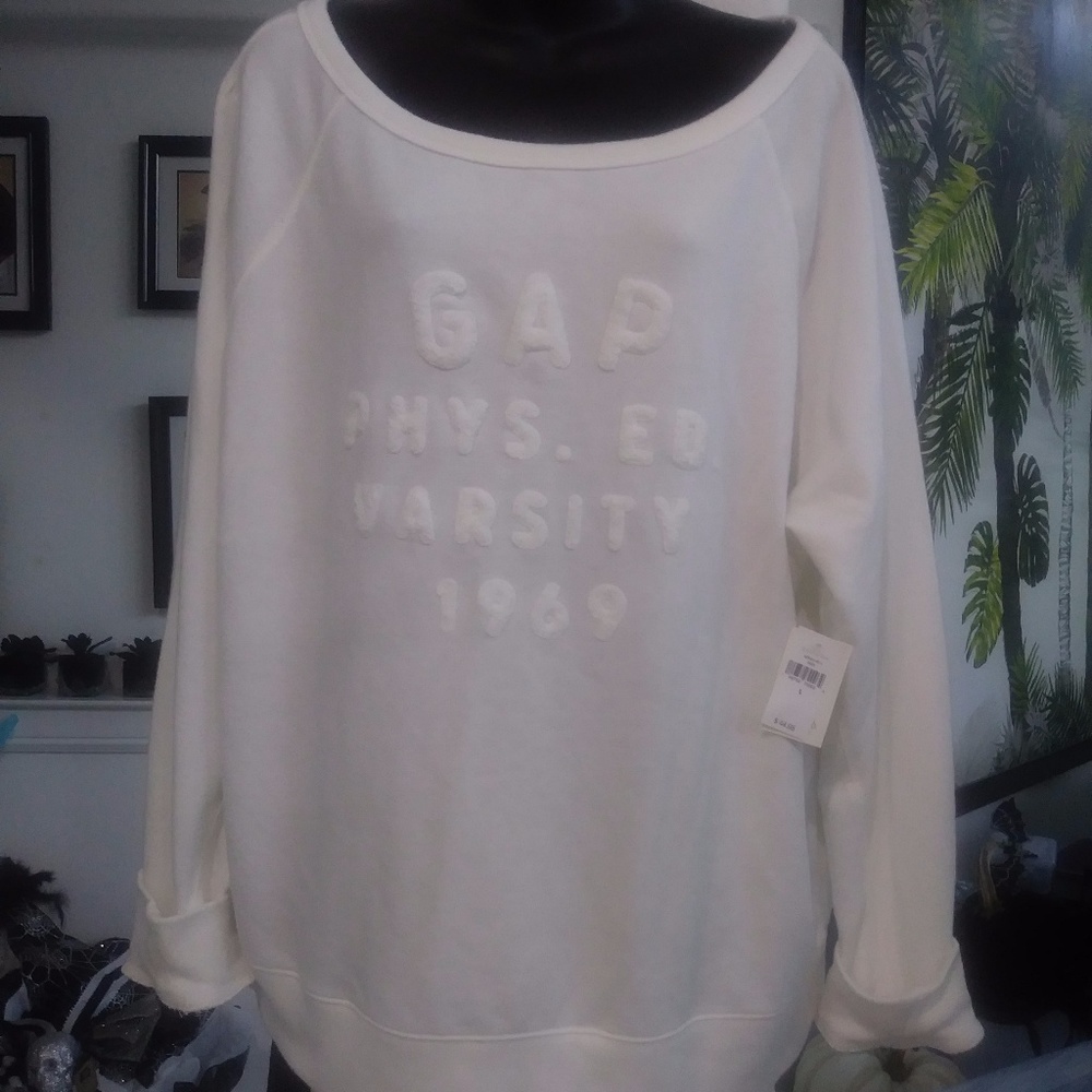 Gap NWT crew sweatshirt Phy Ed Varsity 1969 LG