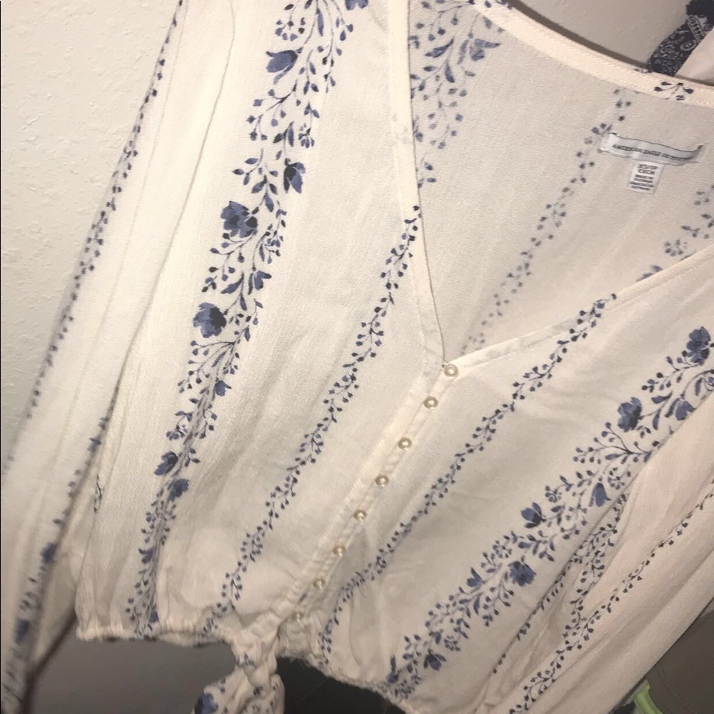 american eagle bell sleeve crop top