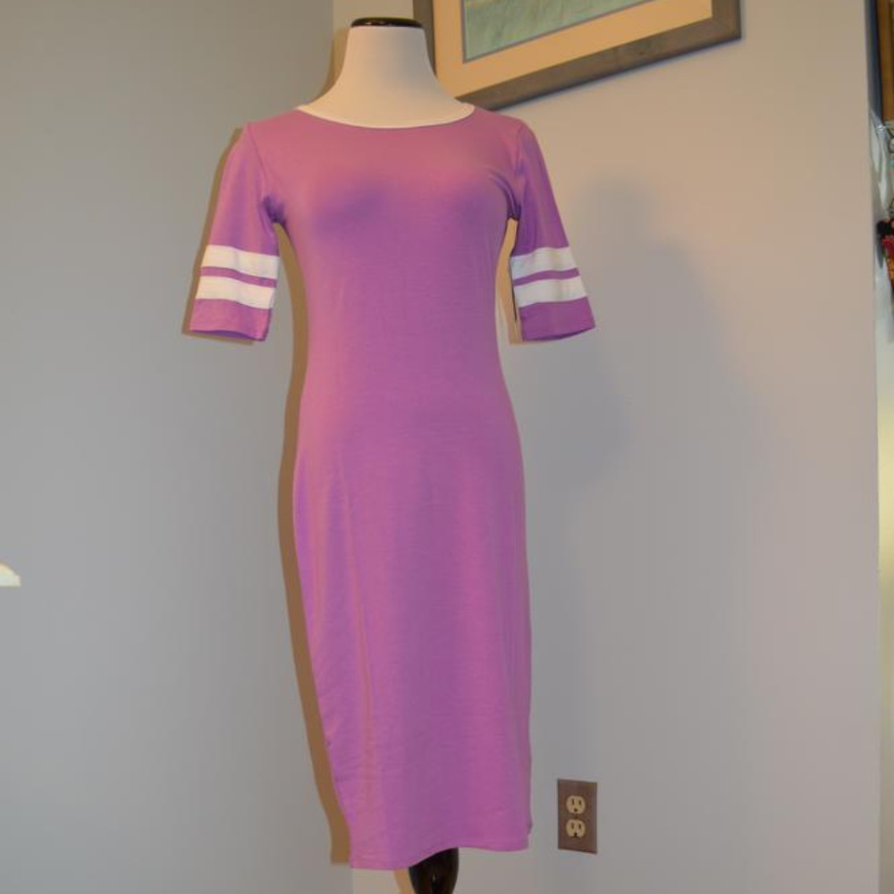 BRAND NEW! LuLaRoe Julia XS