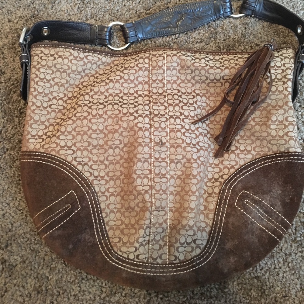Coach - Picture 2 of 5