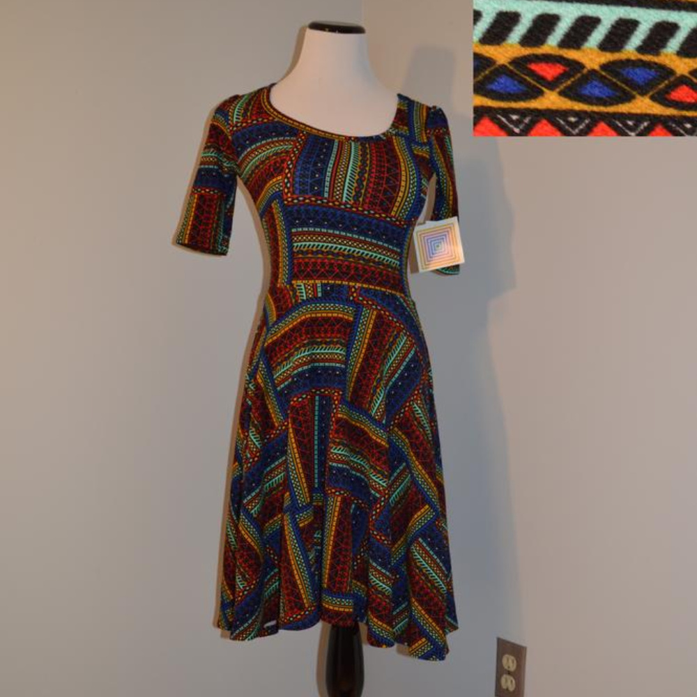 BRAND NEW! LuLaRoe Nicole