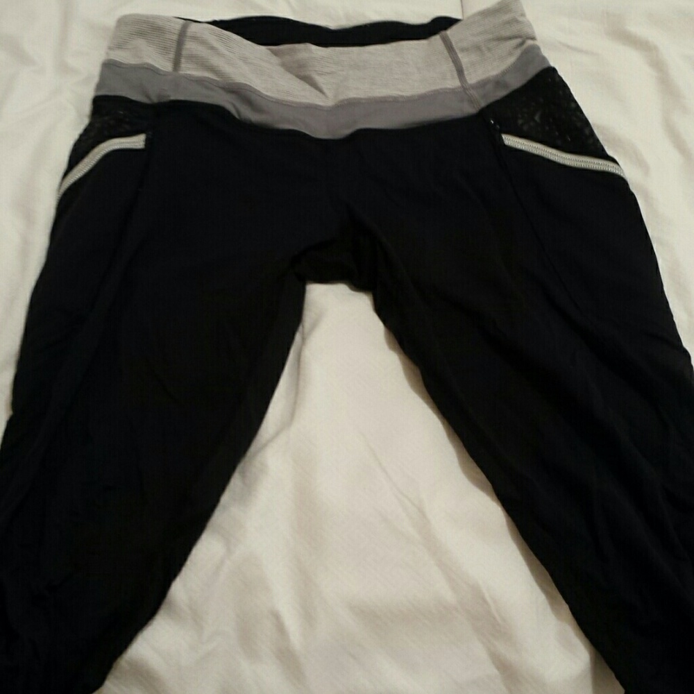 Cropped lululemon athletica leggings