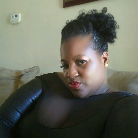 Meet your Posher, Candis - Picture 1 of 1